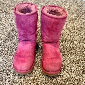 Pink Uggs - size 7